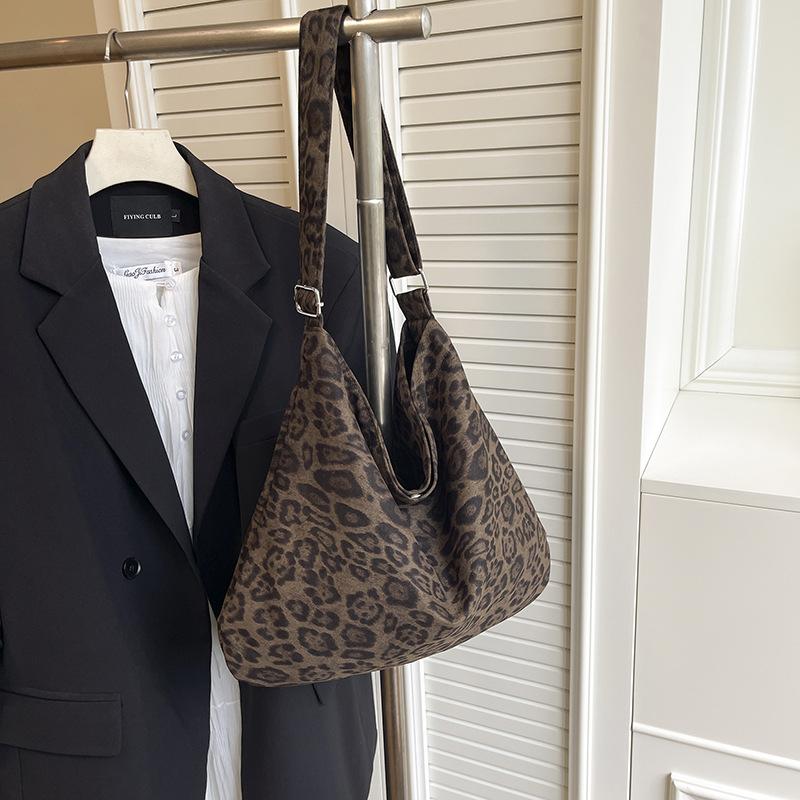 Leopard Print Bag Women's Large-capacity New Autumn and Winter Retro Shoulder Messenger Bag Casual Commuting