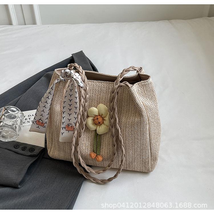 

Popular straw woven tote bag women s 2025 new large-capacity foreign-style shoulder bag casual vacation woven beach bag