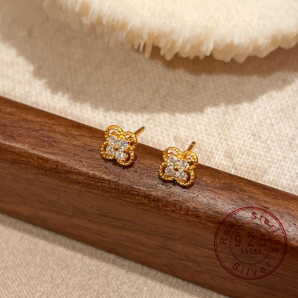 925 Sterling Silver 18K Gold Plated Vintage Quatrefoil CZ Stud Earrings for Women, Dainty 4-Petal Flower Cubic Zirconia Earrings