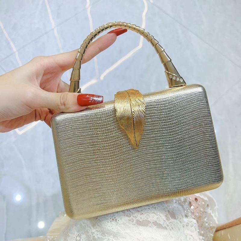 

Luxurious Clutch Bag with Snake Skin Texture High-end Handbag Crossbody Dinner Bag Chain Bag Single-shoulder Bag золотий