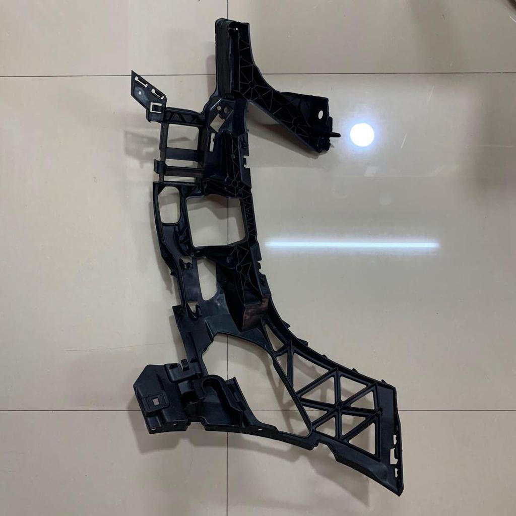 Mercedes-Benz W204 C204 S204 Bumper Bracket R 2048854265 - In Stock