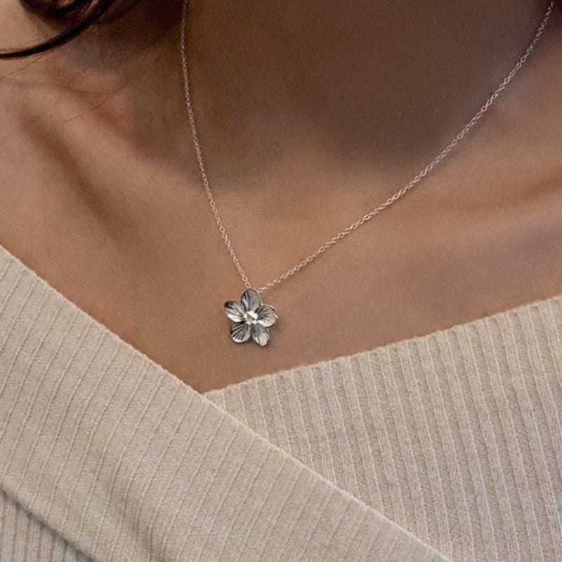 Atelier Darin Grass of Parnassus Necklace