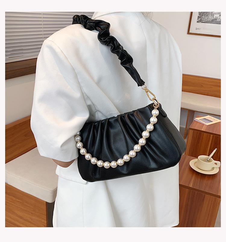 Niche design bag 2025 new women's bag simple shoulder bag wrinkle cloud bag pearl chain messenger bag