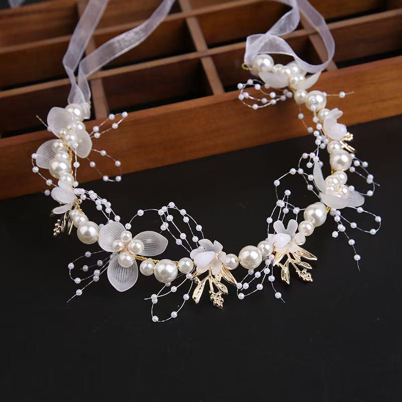Kids Floral Headpiece Handmade Dried Flower Crown Non-irritating Hair Wreath for Wedding Pageant Outdoor Picnic Gift