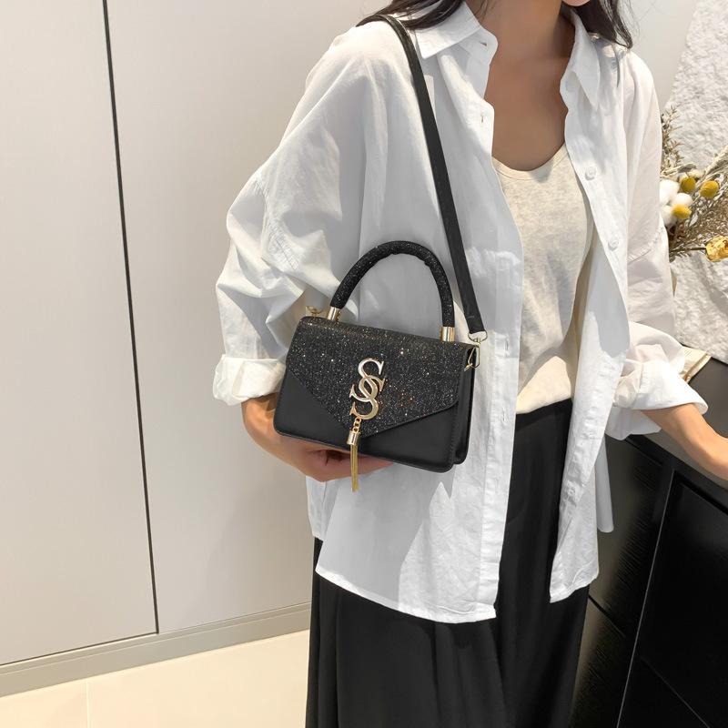 Simple and Fashionable Summer New Fashion Retro Underarm Small Square Bag Beautiful One-shoulder Crossbody Bag Solid Color Women's Bag
