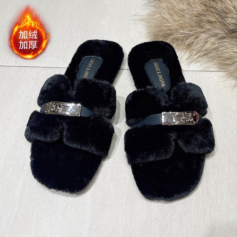Internet celebrity fluffy slippers women wear 2025 autumn and winter new thick bottom one-word drag small fragrant trend plush slippers