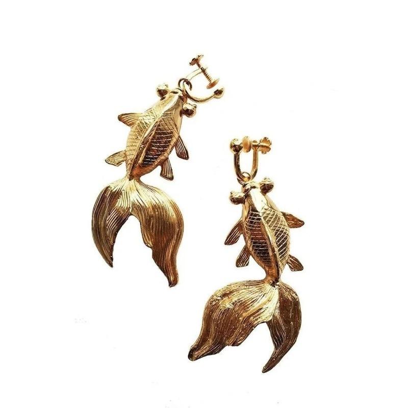 Design Unique Gold Color Fish Hanging Earrings Party Wedding No Ear Hole Jewelry Women's Ear Clip