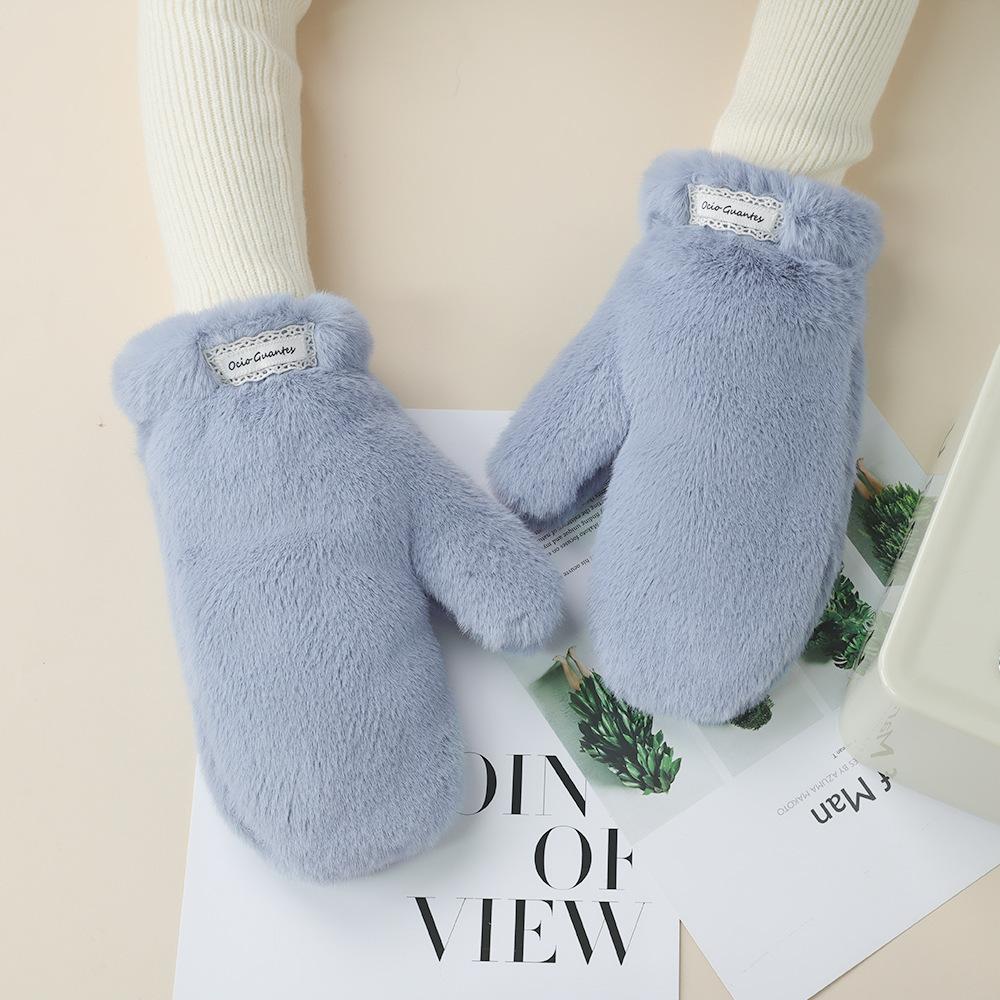 Plush mittens, women's cold-proof cycling students, Korean version, fashionable and cute, fluffy warm and plush thickened.