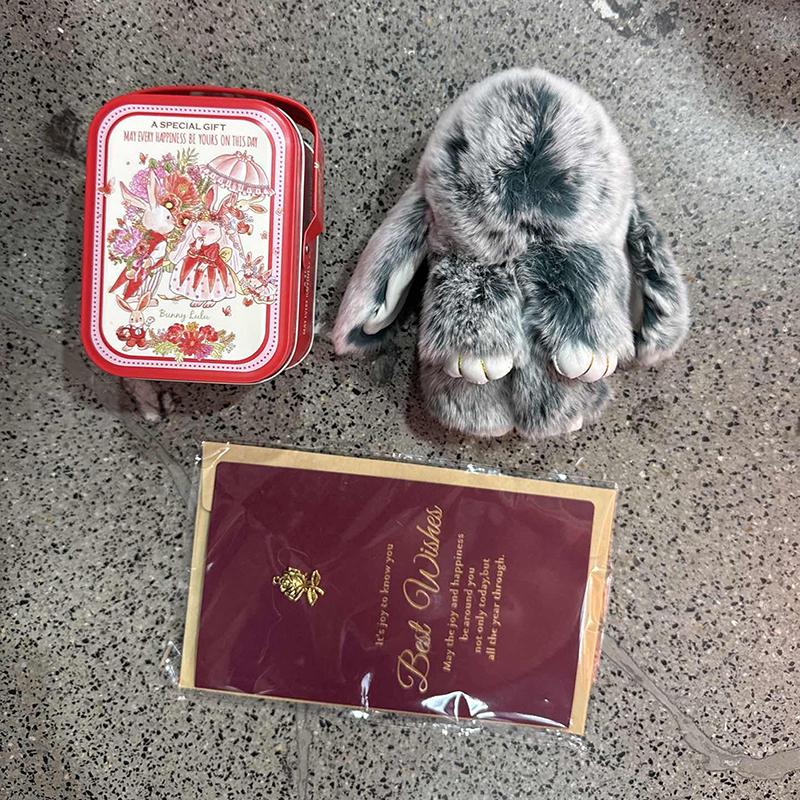 Króliczek Lulu Breloczek Z Wielkanocnym Bożonarodzeniowym Króliczkiem Zestaw Prezentowy Dzień Nauczyciela Prezent Urodzinowy