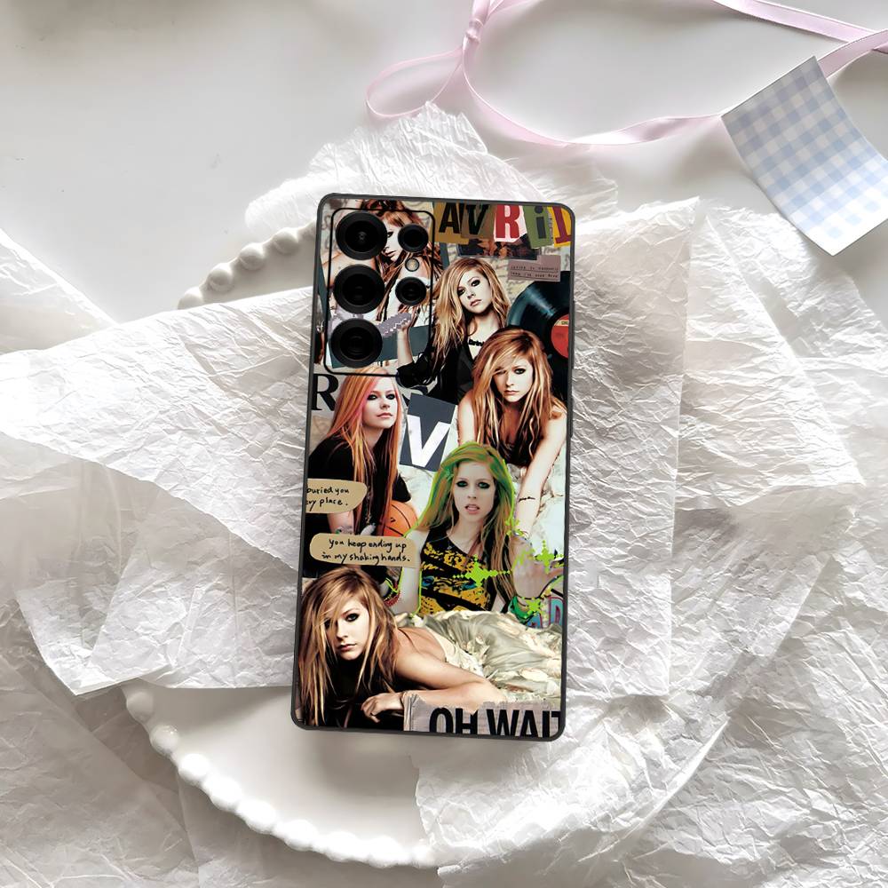 Avril Ramona Lavigne Phone Case For Samsung S 24 Fe 25 Ultra Plus 20 Lite 21 30 22 23 24 22 Ultra 5G Fundas