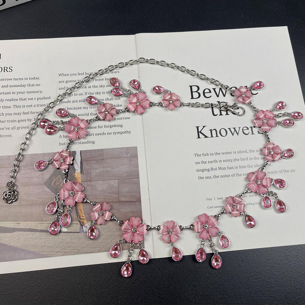 Metallische Kettengürtel für Damen mit Quasten und Strasssteinen Sommer Modeaccessoire