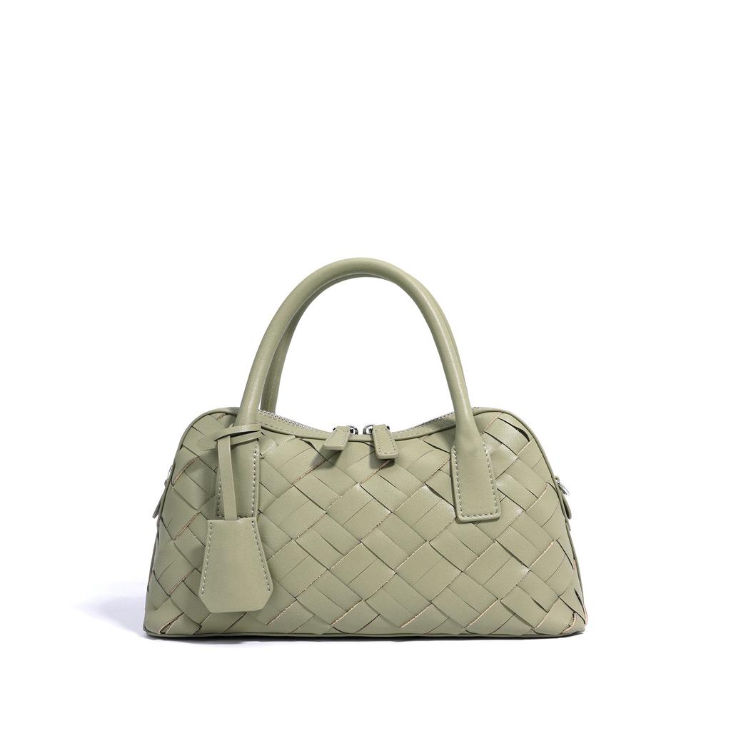 2025 Single Shoulder Bowling Leather Women's Bag New Hand Woven Underarm Bag Commuter Large Capacity Crossbody Bag