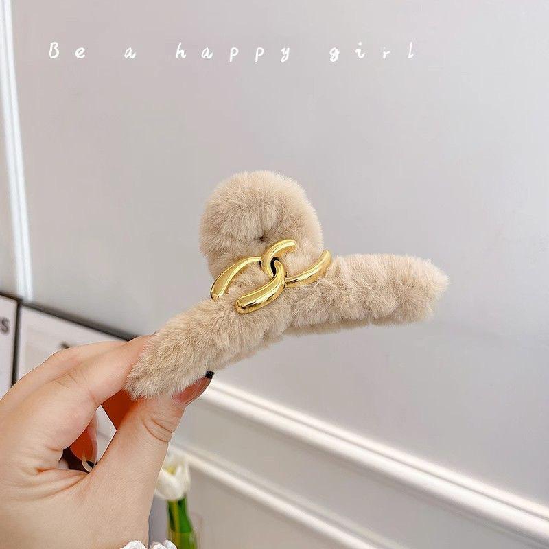 Large Plush Hair Clip: Autumn/Winter Volumizing Shark Clip for Women