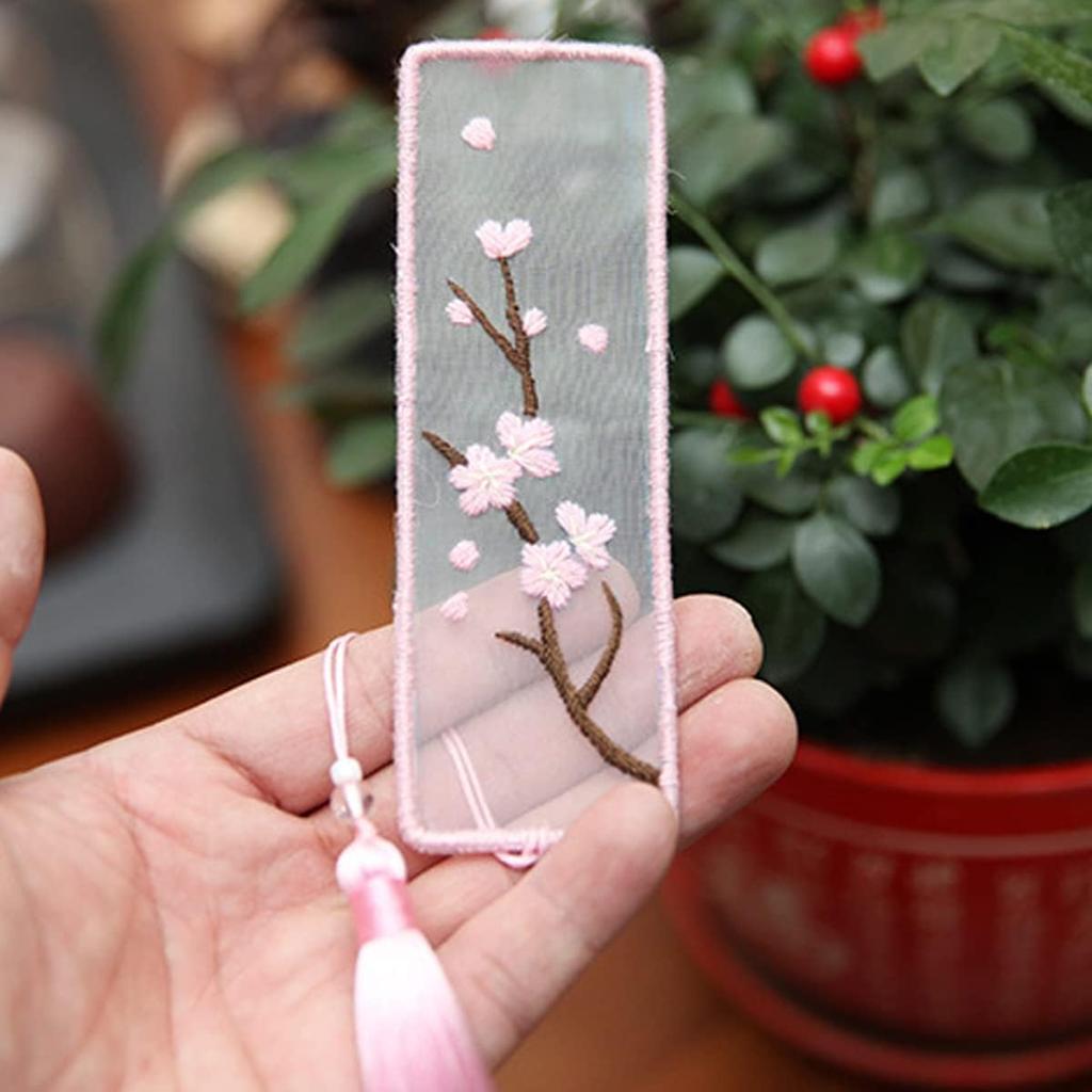 Embroidery Bookmark with Cute Patterns,Transparent Organza Bookmark,Embroidery Kit Christmas Gift for Adults Kids(chrysanthemum,1 pack)