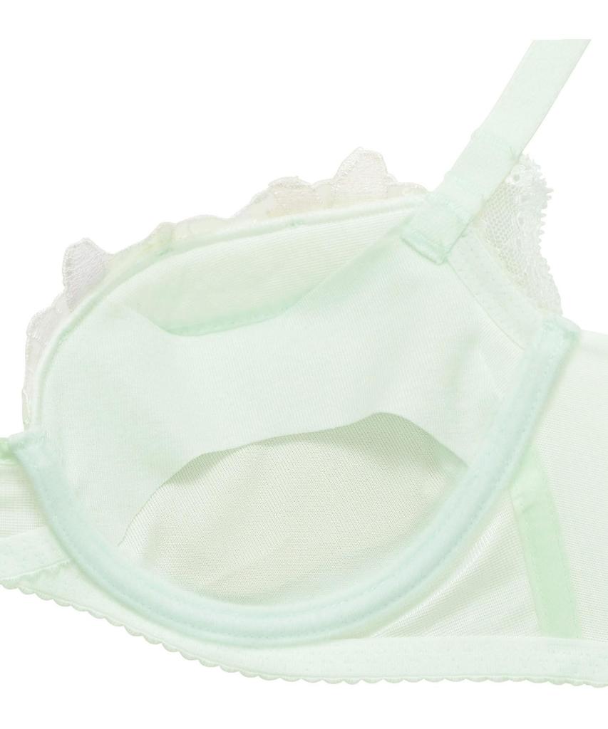 Wacoal Bra Bust Care Protects your bust from keeps your bust and creates a clean line from the sides to your BRB414 ME B75 [Gravity-Resistant Bra]