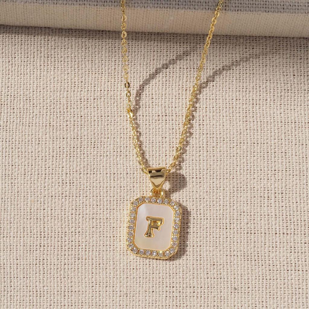 Gold-Plated Copper Shell 26 English Letters Pendant Necklace for Women - Niche Fashion Jewelry
