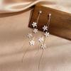 New Fashion Asymmetric Tassel Flower Earrings For Women Korean Style White Daisy Rhinestone Earring Girl Party Zircon Gift