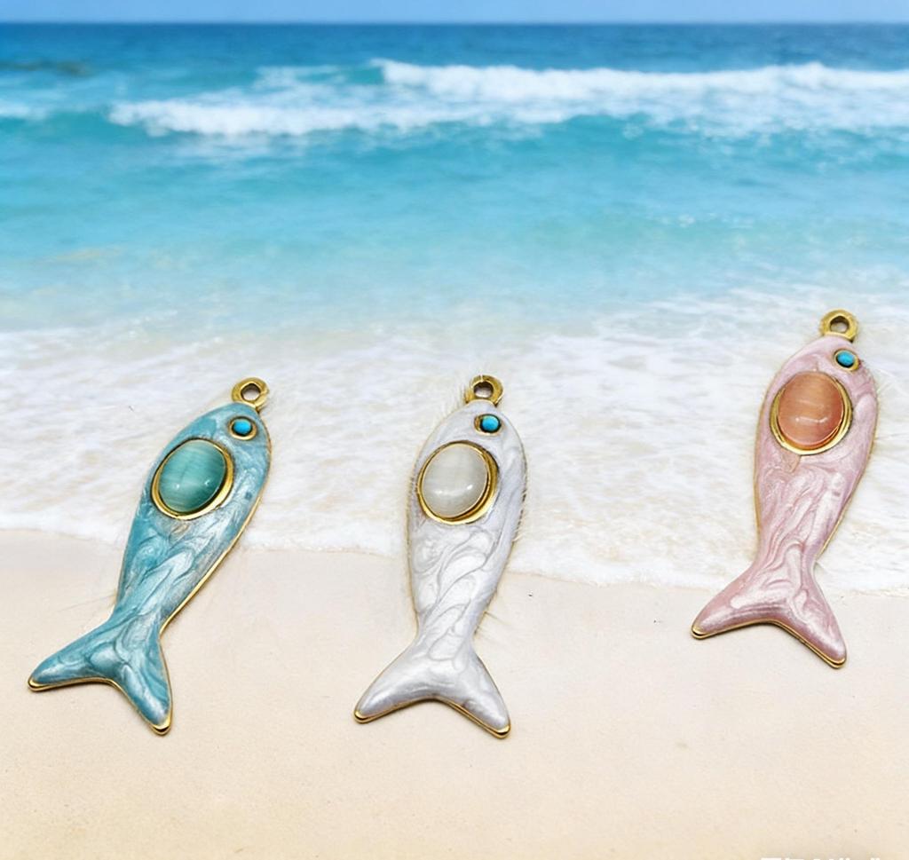 High-End Luxury Turquoise Pendant Clavicle Chain with Oil-Dripping Cat's Eye and Ocean Style Design for Women