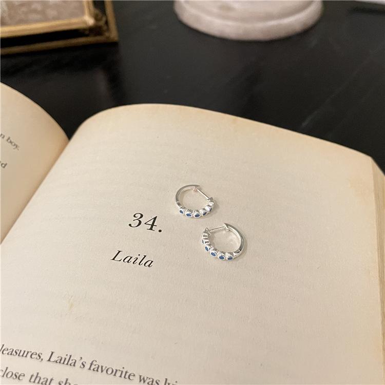 

Versatile Temperament Silver Earrings Women s Niche Design Blue Small Circle Earrings