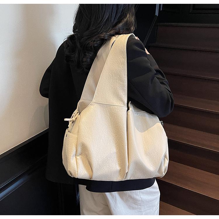 2023 Spring Retro Large Capacity Crossbody Tote for Women