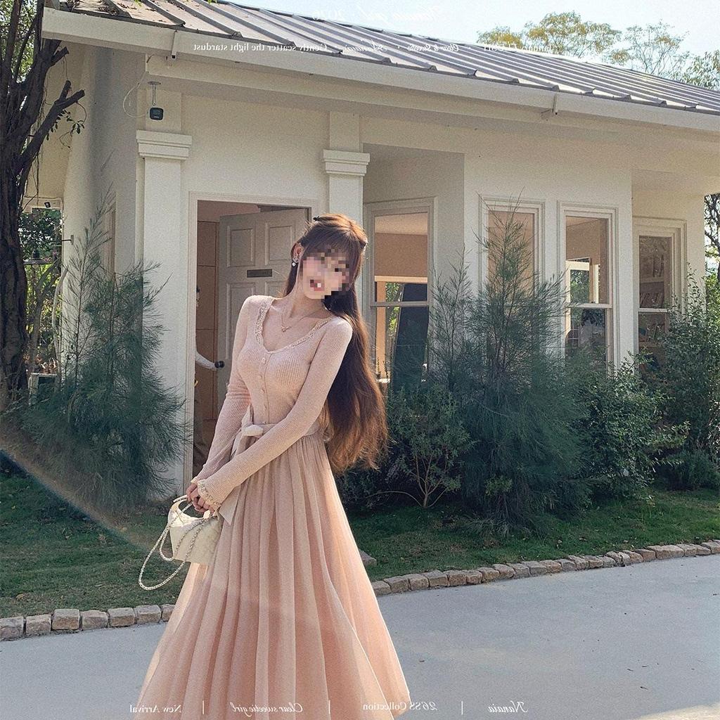 Sweet Narcissus Camellia Knit Dress with Lace Ruffle Collar & Flowy Gauze Skirt
