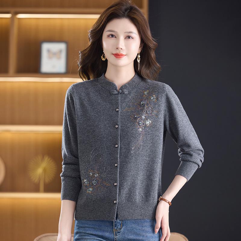 

Mom s Stylish Chinese-Style Wool Cardigan for Middle-Aged Women XL (for 115-125 jin) сірий колір