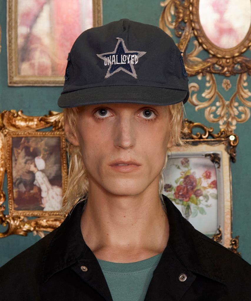UNALLOYED Logo Star Cap / Charcoal