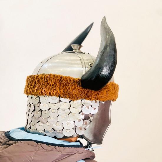 Mittelalterlicher Barbaren-Rabenhelm, Conan-Barbaren-Historienhelm, Kostümreplik, tragbarer SCA LA-Helm