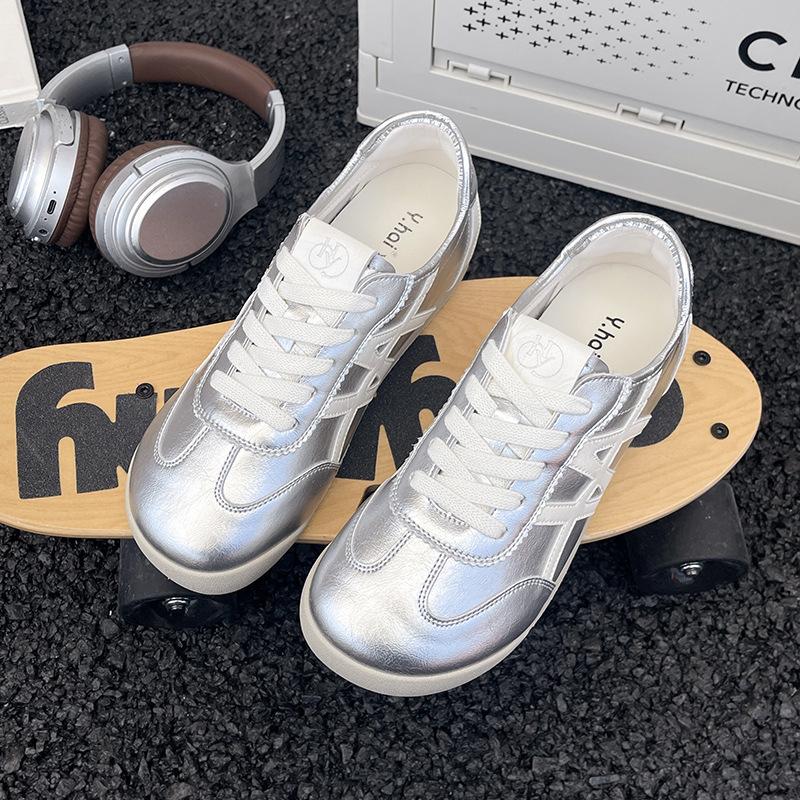 Flat-bottomed German training shoes women's 2025 new summer breathable versatile thin little white shoes lace-up sports and leisure Forrest Gump shoes