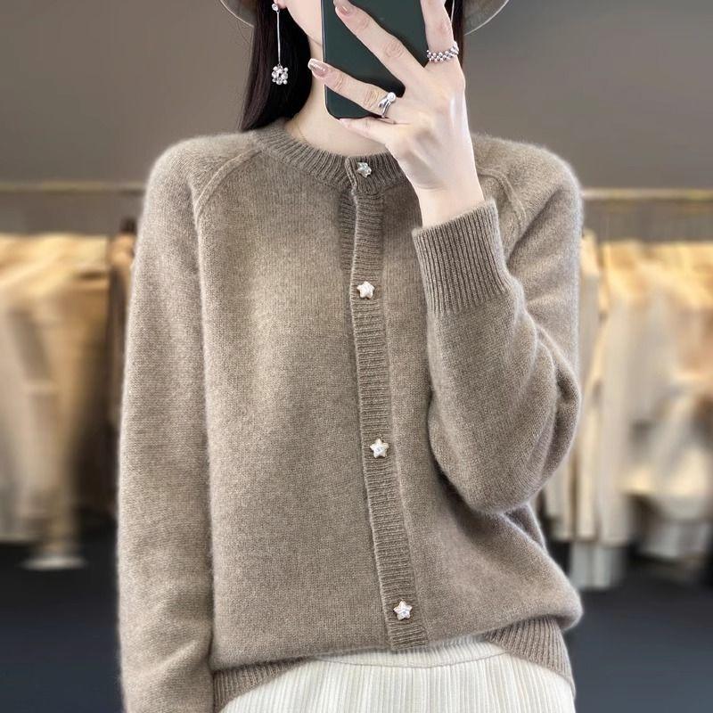 Knitted Sweater New Autumn Spring Cardigan Short Jacket Loose Top Women's Lazy Style Round Neck Star Button Knitted Sweater