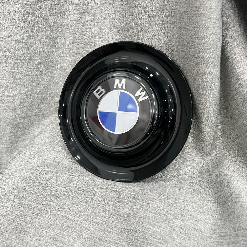 The new tire center modification of automobile magnetic suspension hub cover is suitable for BMW Group 523 525 730 740 z4 x3x5x6 xkhr50