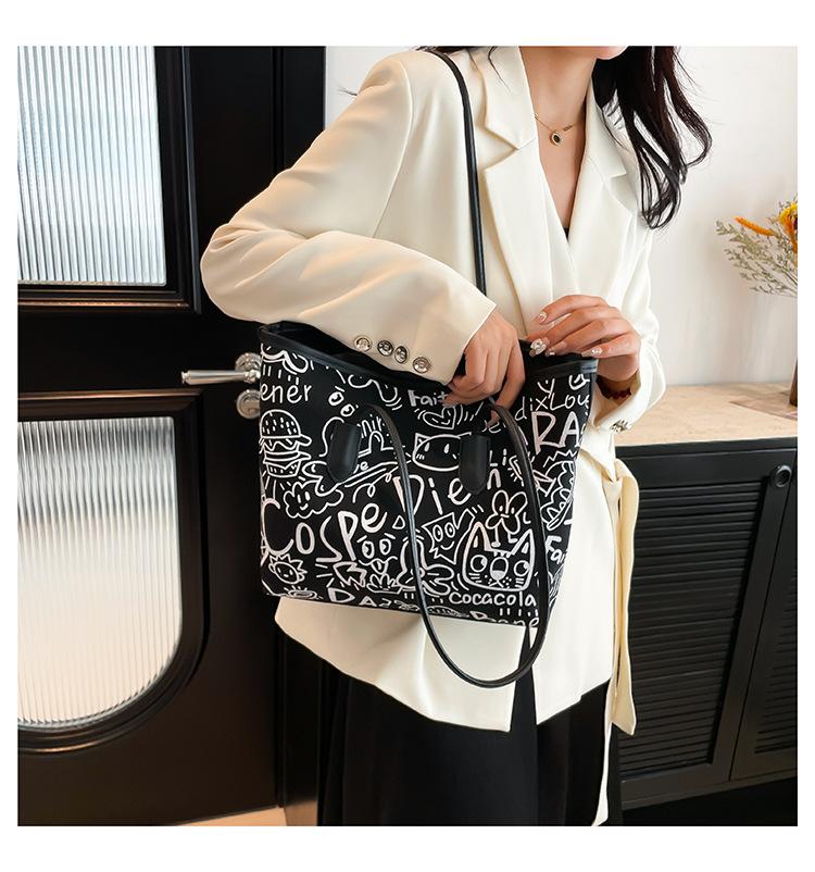 Autumn/winter 2025 Graffiti Portable Tote Bag