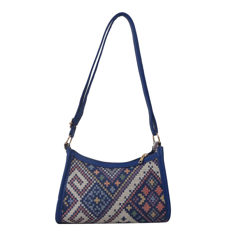 Stylish Retro Canvas Shoulder Bag For Women With Chic Design Ideal For Daily Use