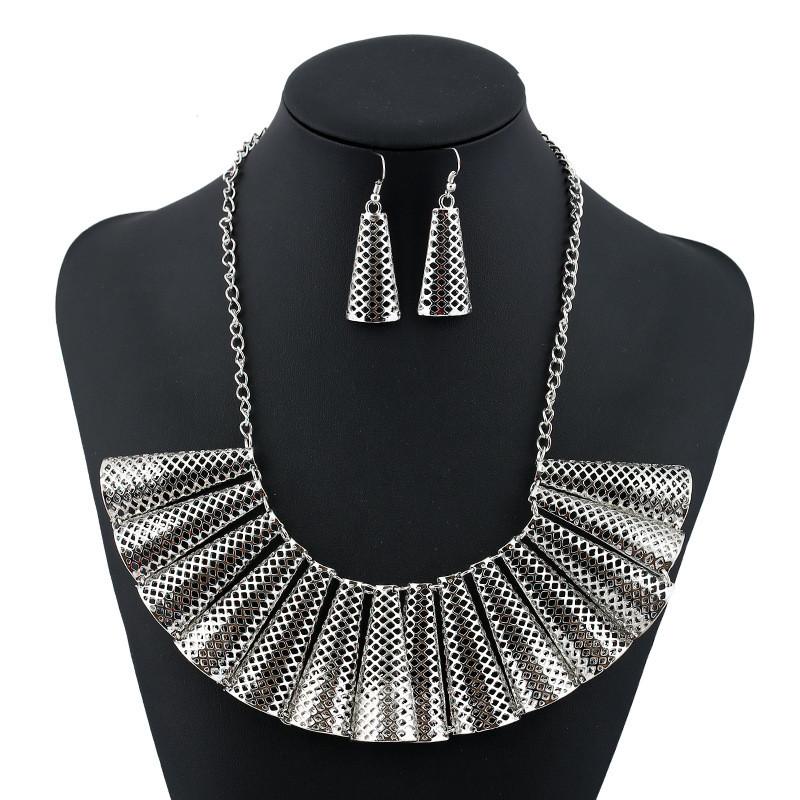 Alloy Geometric Necklace With Hollow Structure For Men Women And Gift Occasions