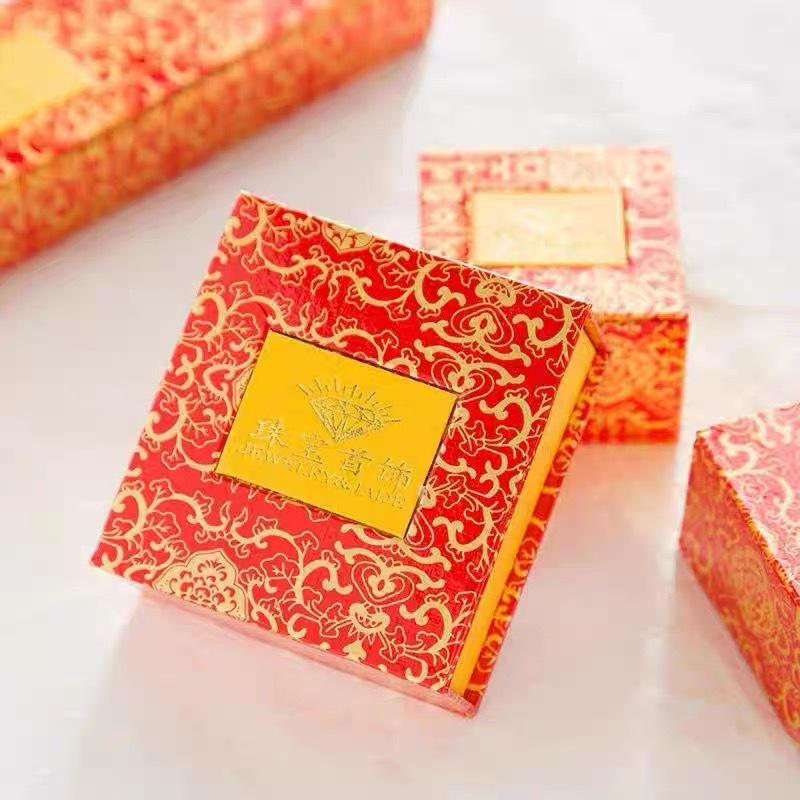 Elegante mehrsprachige Projektionskette 'Ich liebe dich' - Modische, anlaufbeständige Schlüsselbeinkette