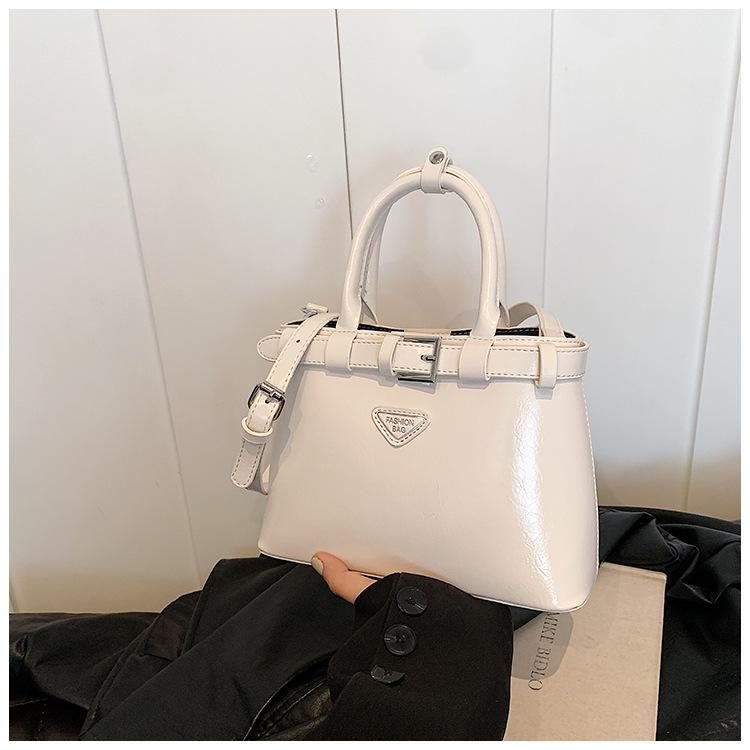 Geantă de umăr de damă la modă 2025 de mare capacitate - Design pătrat elegant de toamnă