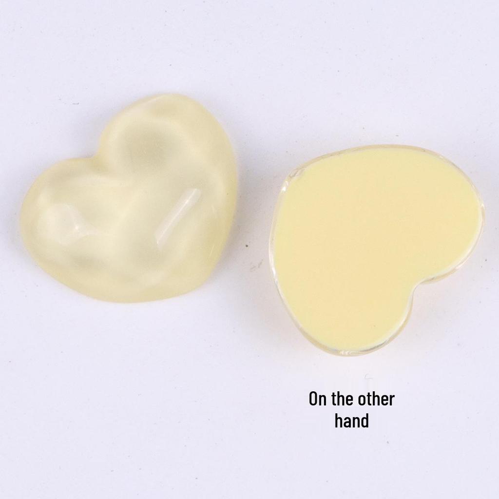 22mm Wavy Heart-Shaped Resin Charms and Hair Accessories