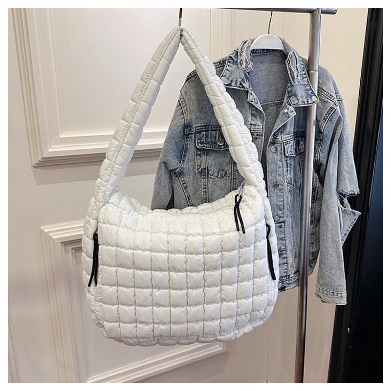 Popular Pleated Cloud Bag Fashionable One-shoulder Portable Dumpling Large Capacity Down Cotton Underarm Female