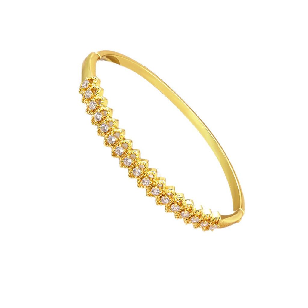 Light luxury, versatile, elegant, fashionable, with a high-end feel, featuring a design with copper inlay and sparkling zircon