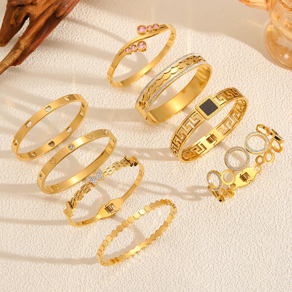 Luxury Titanium Steel Wave Butterfly Bracelet with Diamonds for Women – 18K Plating