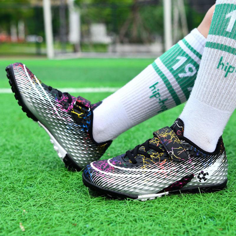 Cheap kids soccer boots broken nails student training shoes Velcro short spikes artificial grass children's foot training shoes