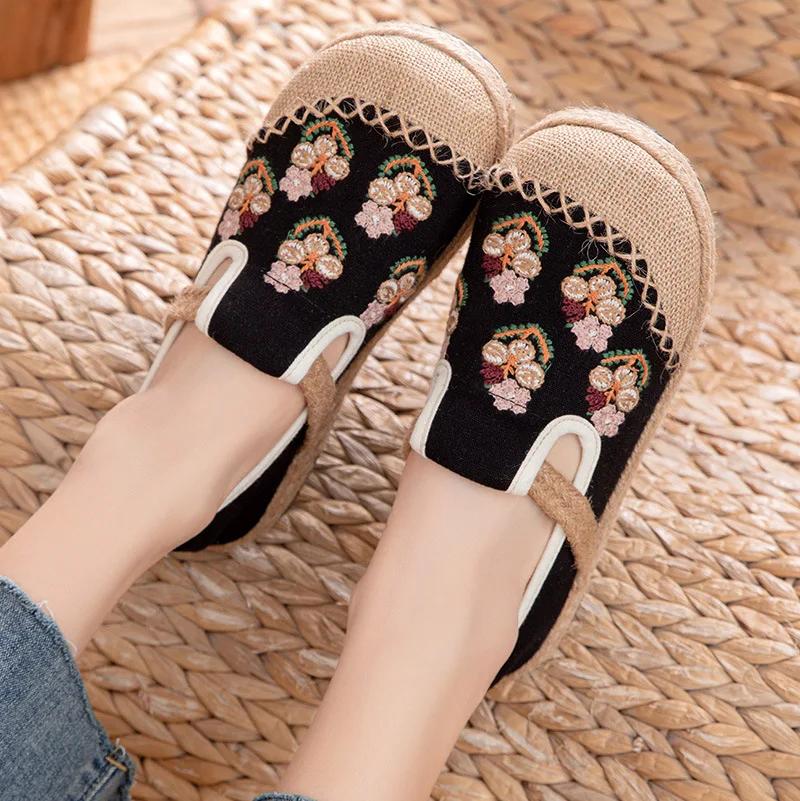 Fashion Bohemian Women Linen Canvas Slip-On Flats Comfortable Retro Loafers Ladies Casual Embroidered Sneakers Hemp Sole Women Shoes