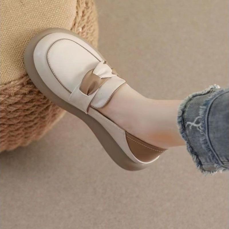 Women Small White Shoes Loafers Soft-sole Slip-On Woman Flats Shoes Luxury Lightweight Ladies Moccasins Shoes Cheap Casual Shoe