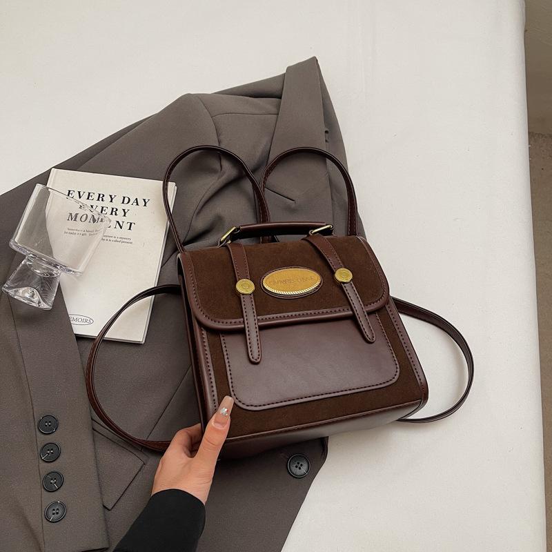 Niche Design Backpack Women's New Fashion Leisure College Style Versatile Single Shoulder Messenger Bag Bag