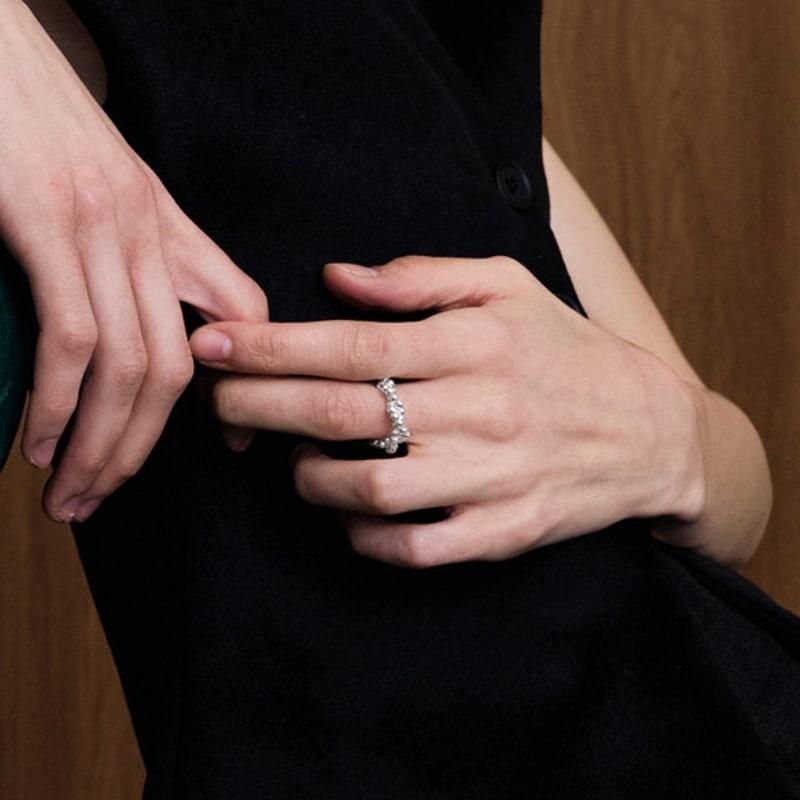 TOU NP018 Twisted Ball Ring