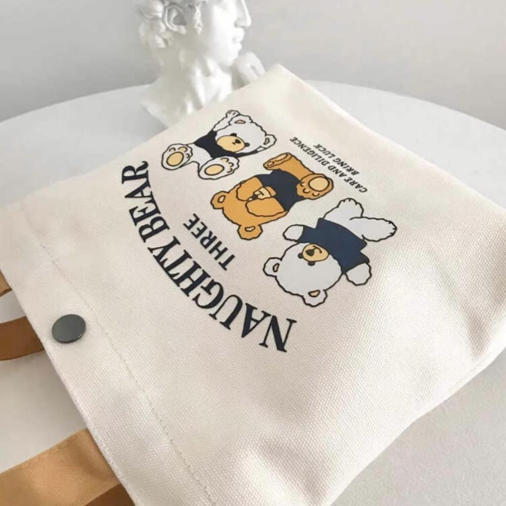 Little Bear Canvas Tote: Portable Handbag for Students and Casual Use