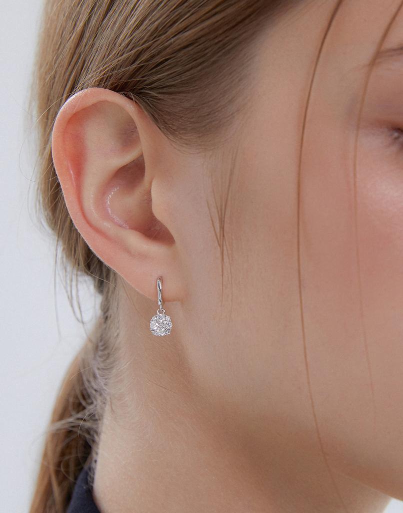 Hyeres Lor Essence Silver (W) Moissanite Florette One-Touch Earrings Hl4E5A443W9Xxx