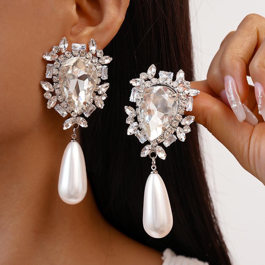 European and American diamond-set metal wind splicing flower earrings light luxury high-end earrings fashionable versatile personalized earrings