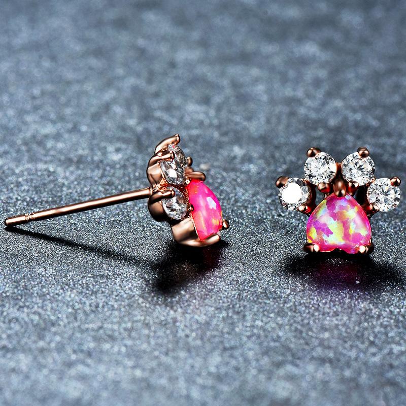 White Peach Heart Footprints Earrings Small Claws Earrings Fashionable Accessories