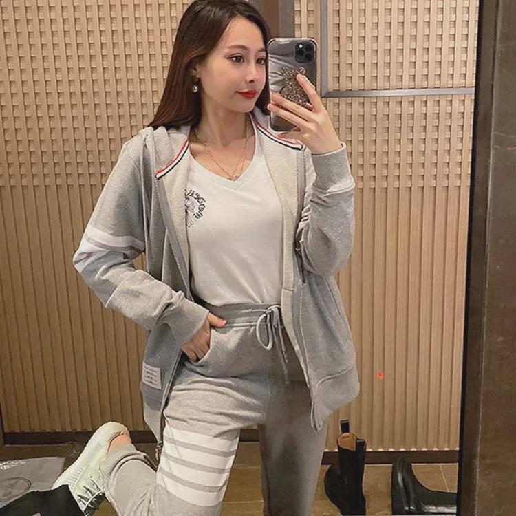 Trendy Hooded Jacket & Sweater Suit for Young Couples – Casual & Loose Fit